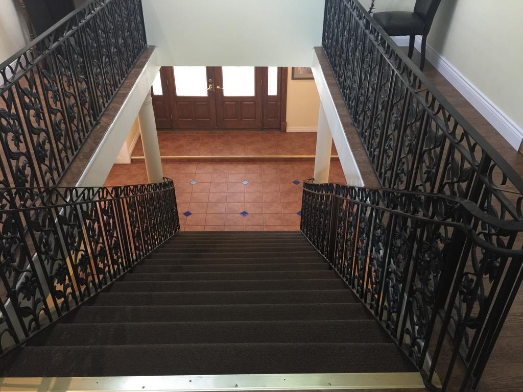 Grey Rose Suites Hanover Экстерьер фото