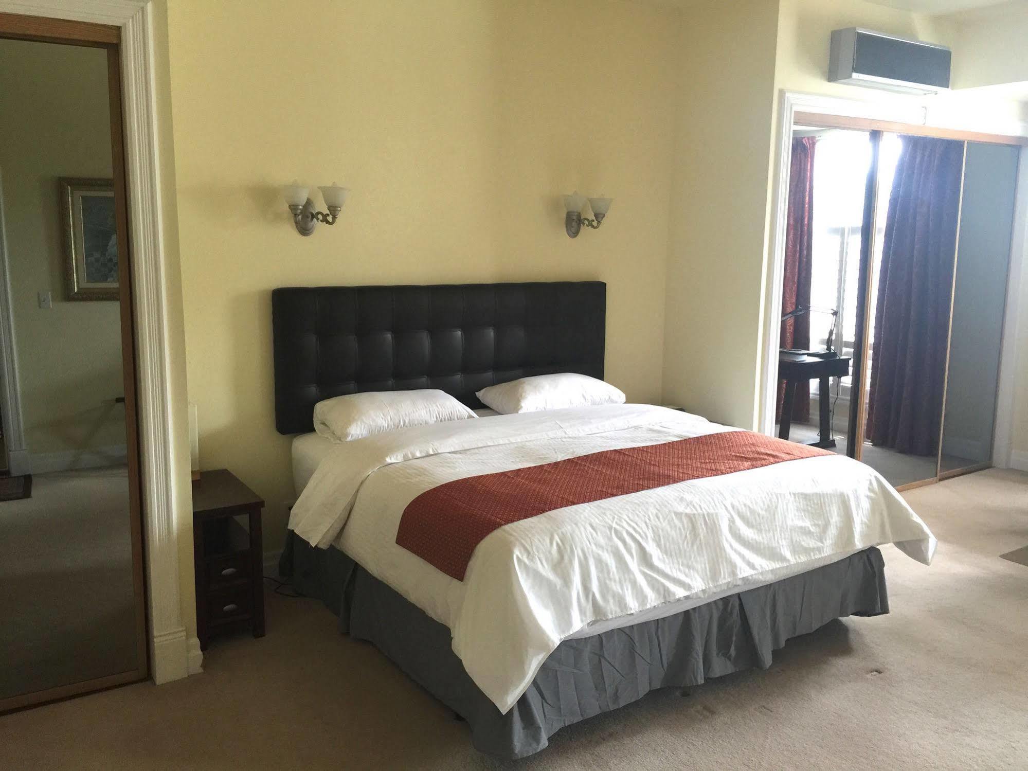 Grey Rose Suites Hanover Экстерьер фото